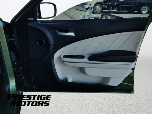 Used 2018 Dodge Charger SXT Plus w/ Quick Order Package 29J RWD image 25
