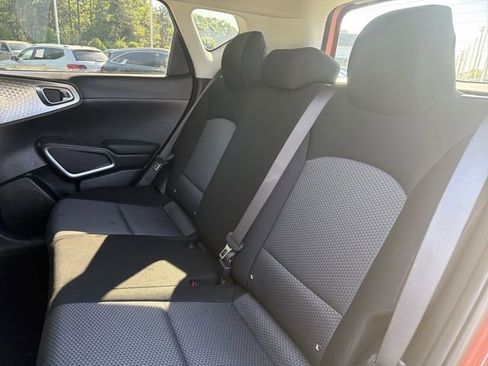 Used 2024 Kia Soul LX w/ Option Group 015 FWD image 21