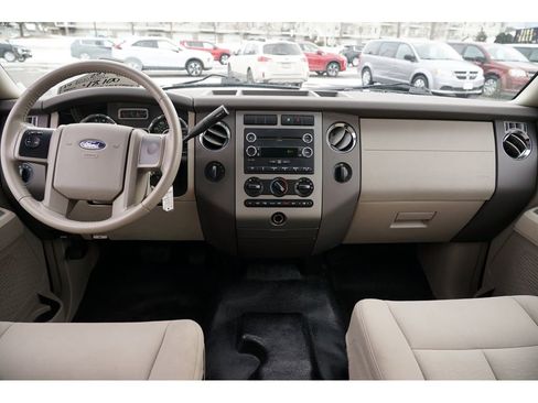 Used 2014 Ford Expedition XL image 24