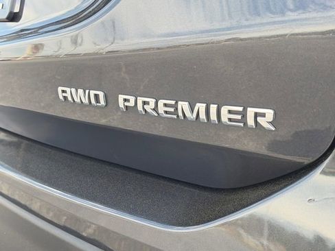 Used 2022 Chevrolet Equinox Premier image 37