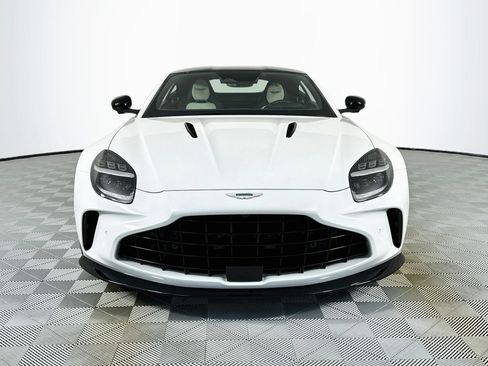 Used 2026 Aston Martin V8 Vantage S RWD image 7