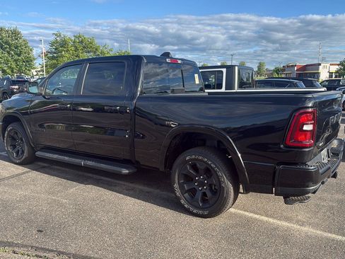 Used 2025 RAM 1500 Big Horn AWD/4WD image 4