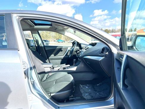 Used 2012 MAZDA MAZDA3 s Touring image 39