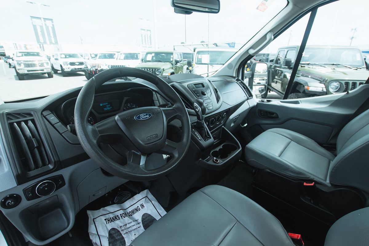 Used 2018 Ford Transit 250 138 RWD image 15