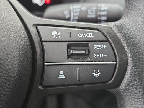 Certified 2024 Honda HR-V LX image 17