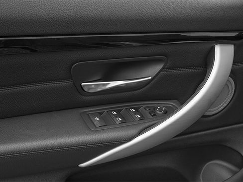 Used 2014 BMW 435i Convertible image 18