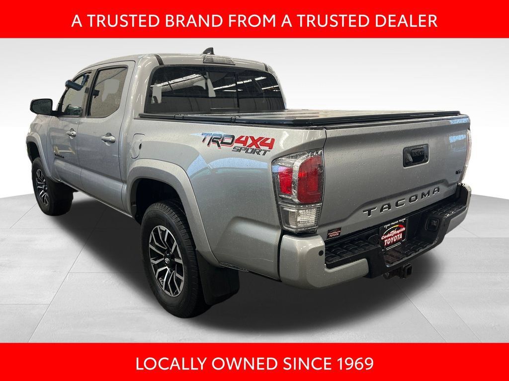 Certified 2020 Toyota Tacoma TRD Sport w/ Technology Package AWD/4WD image 4