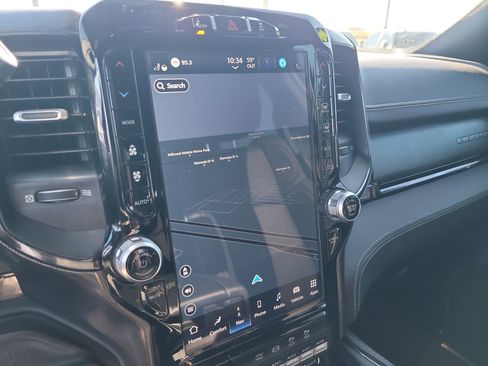 Used 2024 RAM 2500 Limited image 23