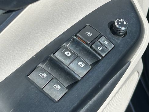 Used 2014 Toyota Highlander XLE AWD/4WD image 27