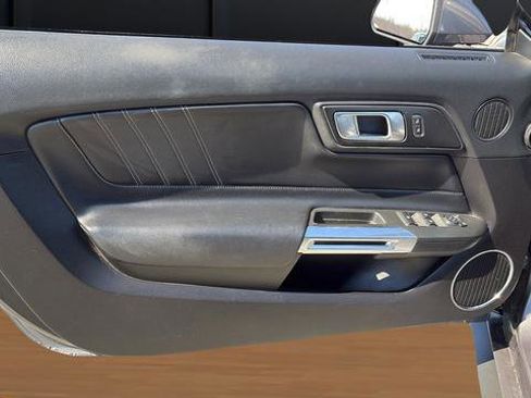 Used 2021 Ford Mustang Premium image 20