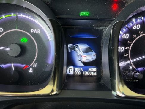 Used 2013 Toyota Avalon Limited FWD image 18