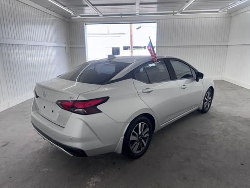 Used 2020 Nissan Versa SV FWD image 5
