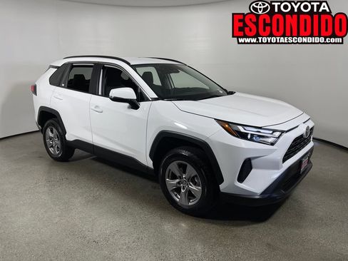 Certified 2025 Toyota RAV4 XLE FWD image 1
