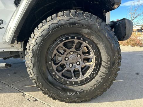 Used 2022 Jeep Wrangler Unlimited Sport image 33