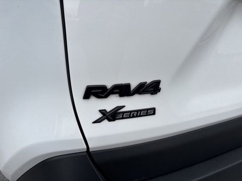 Certified 2025 Toyota RAV4 XLE image 28