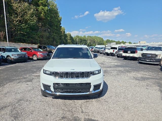 Used 2021 Jeep Grand Cherokee L Limited AWD/4WD image 10