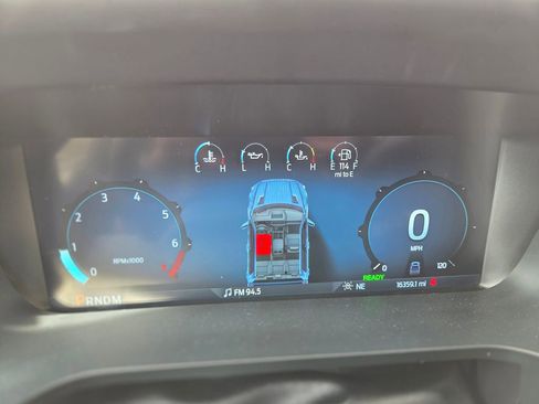 Used 2025 Ford F150 XLT w/ Equipment Group 301A Standard image 18