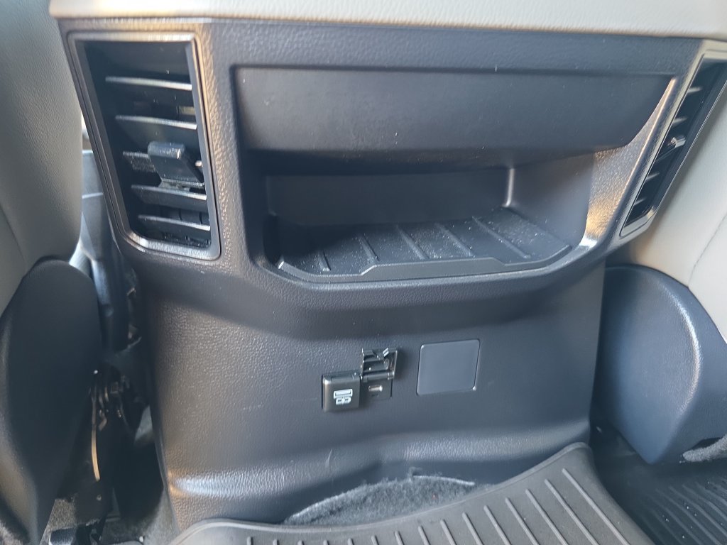 Used 2026 Toyota Tundra Limited AWD/4WD image 36