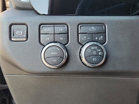 New 2026 GMC Sierra 1500 Elevation image 16