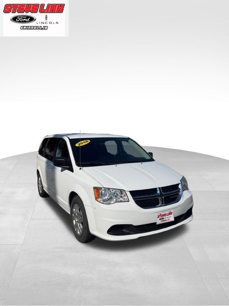 Used 2018 Dodge Grand Caravan SE FWD image 3