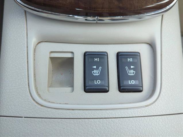 Used 2014 Nissan Sentra SL w/ Premium Package FWD image 23