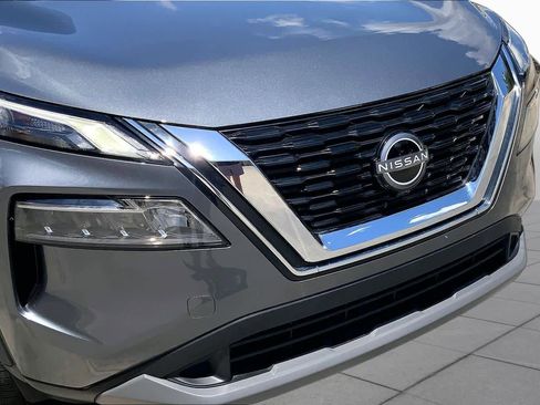 Used 2023 Nissan Rogue SV FWD image 32