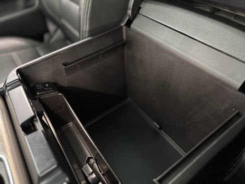 Used 2015 GMC Sierra 2500 Denali w/ Duramax Plus Package image 30