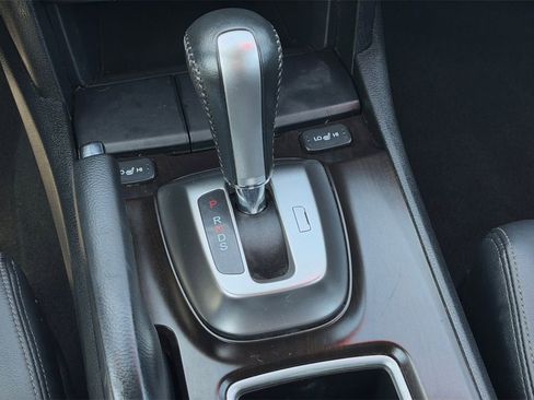 Used 2013 Honda Crosstour EX-L image 16