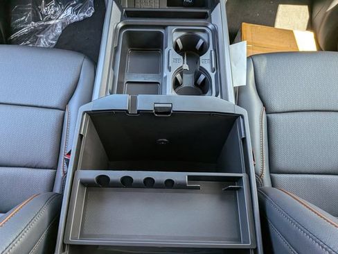 New 2026 Ford F350 4x4 Crew Cab DRW Super Duty image 32