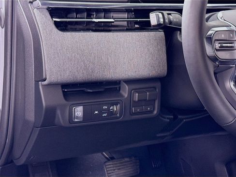 New 2026 GMC Sierra EV Elevation image 5