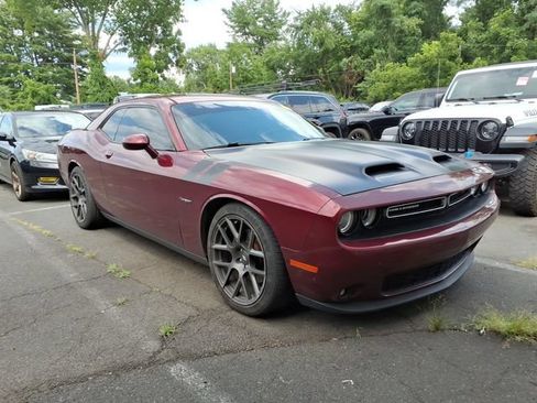 Used 2018 Dodge Challenger R/T Plus RWD image 1