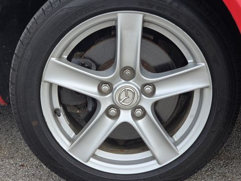 Used 2007 MAZDA MX-5 Miata Touring w/ Appearance Pkg RWD image 6