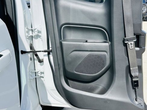 Used 2021 Chevrolet Colorado W/T w/ Custom Special Edition image 20