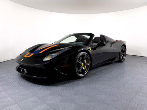 Used 2015 Ferrari 458 Speciale A image 11