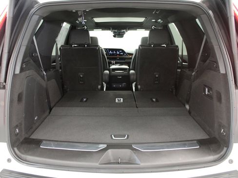 Certified 2023 Cadillac Escalade Premium Luxury image 10