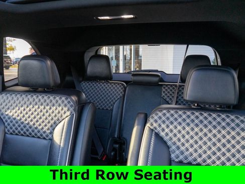 Used 2024 GMC Acadia Denali w/ Super Cruise Package image 13