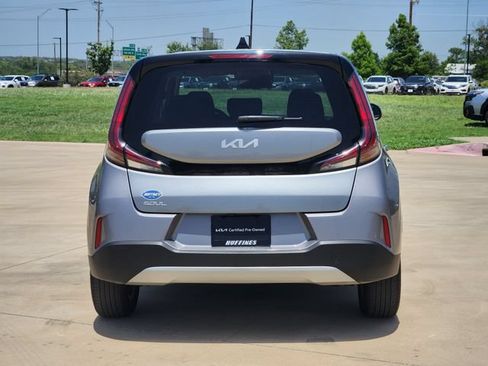 Certified 2025 Kia Soul LX w/ LX Technology Package FWD image 6