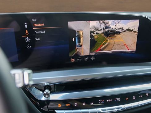 Certified 2024 Cadillac Lyriq Luxury image 16