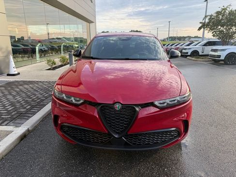 Used 2025 Alfa Romeo Tonale AWD/4WD image 3