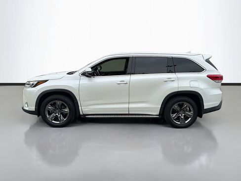 Used 2019 Toyota Highlander Limited Platinum AWD/4WD image 9
