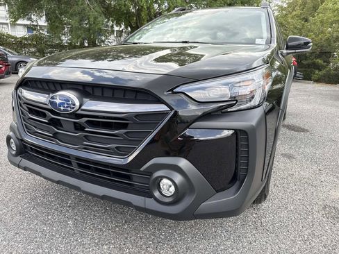 Certified 2025 Subaru Outback Premium AWD/4WD image 9