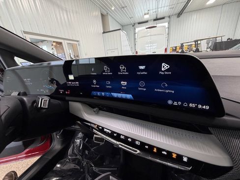 Used 2025 Cadillac Optiq Luxury 1 w/ LPO, Floor Liner Package image 55