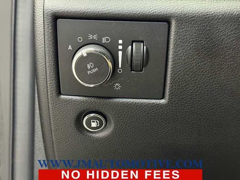 Used 2022 Jeep Grand Cherokee Limited w/ Tech Group AWD/4WD image 40