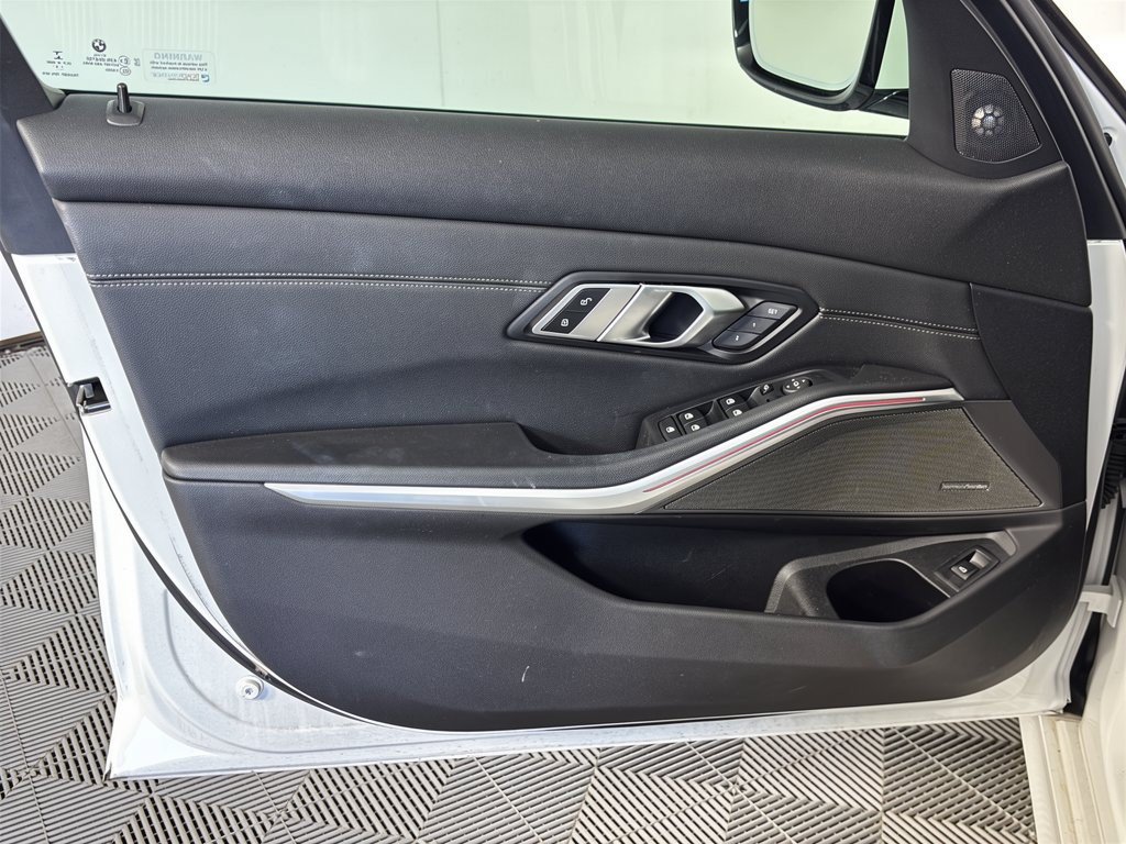 Used 2020 BMW 330i Sedan w/ Premium Package RWD image 14