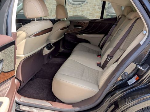 Certified 2020 Lexus LS 500 w/ Interior Upgrade Package RWD image 21