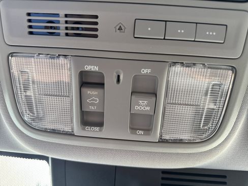 Used 2017 Honda CR-V EX-L image 24