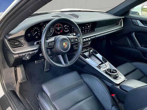 Certified 2024 Porsche 911 Carrera RWD image 4