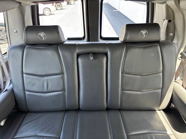Used 2020 GMC Savana 2500 Extended w/ Enhanced Convenience Package RWD image 43