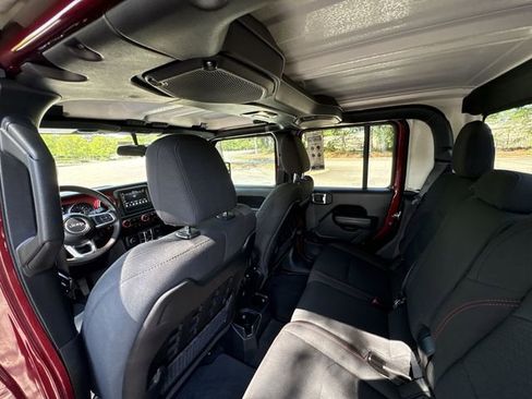 Used 2021 Jeep Gladiator Rubicon w/ Trailer Tow Package AWD/4WD image 24