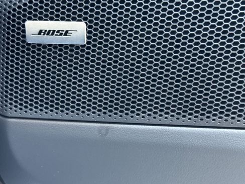 Certified 2025 Porsche Macan Electric image 21